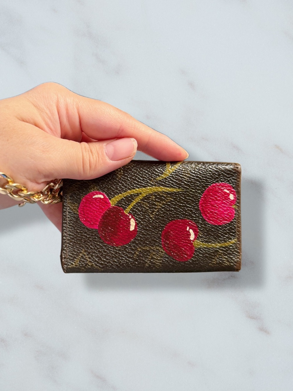 Customized Authentic Vintage LV keyholder 🍒